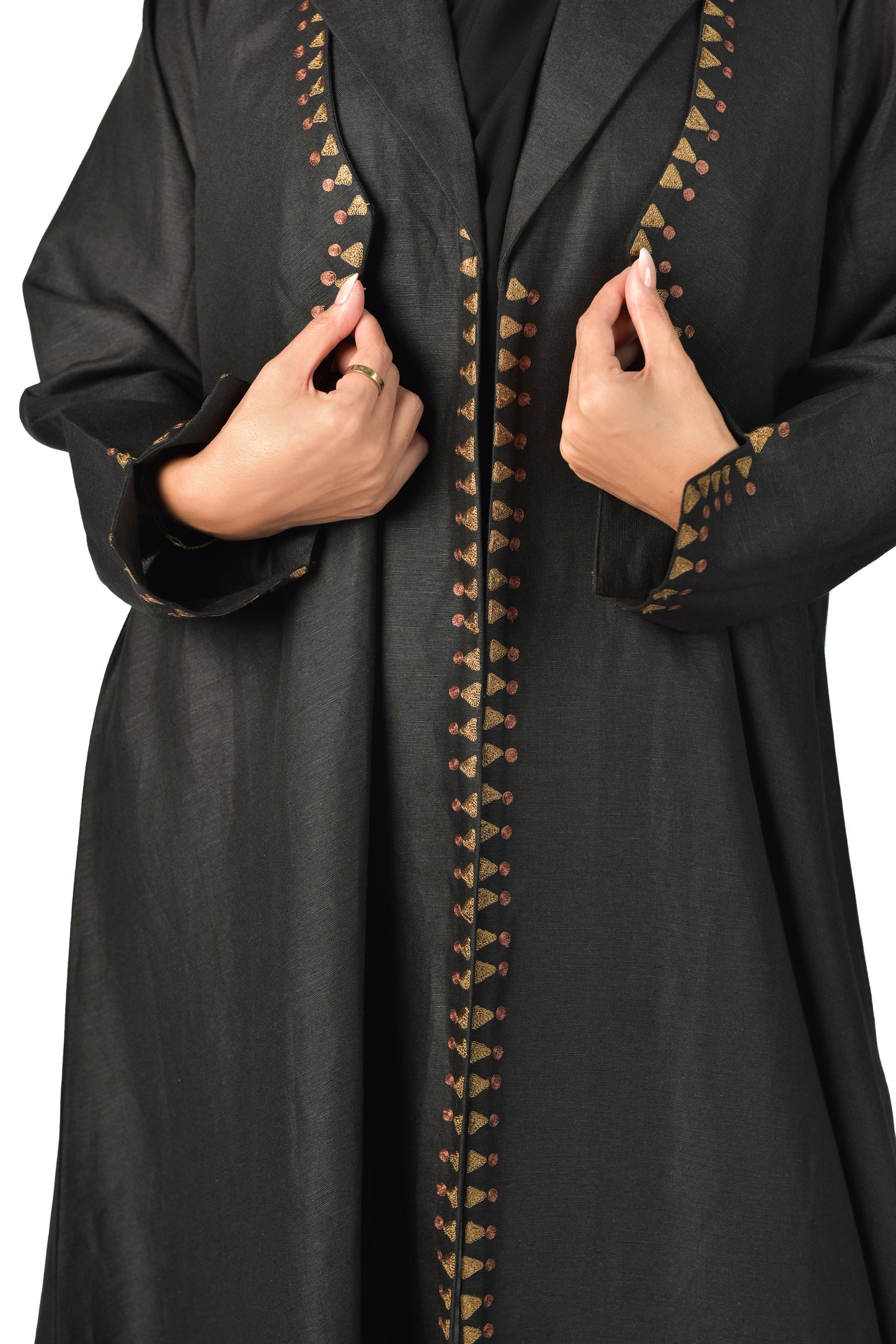 عباية لنن لون اسود يومية