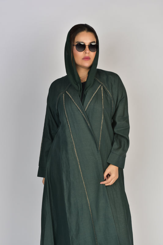 عباية من اللنن الطبيعي باللون الاخضر